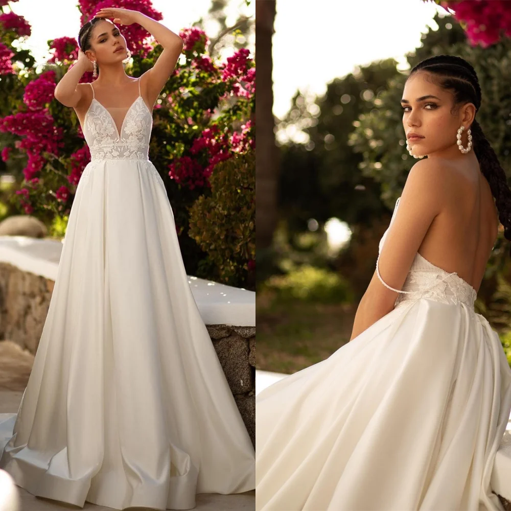 Customized White Satin Wedding Dresses Exquisite Strapless Spaghetti Straps Bridal Gowns Chapel Train Zipper Back Dresses
Customized White Satin Wedding Dresses Exquisite Strapless Spaghetti Straps Bridal Gowns Chapel Train Zipper Back Dresses