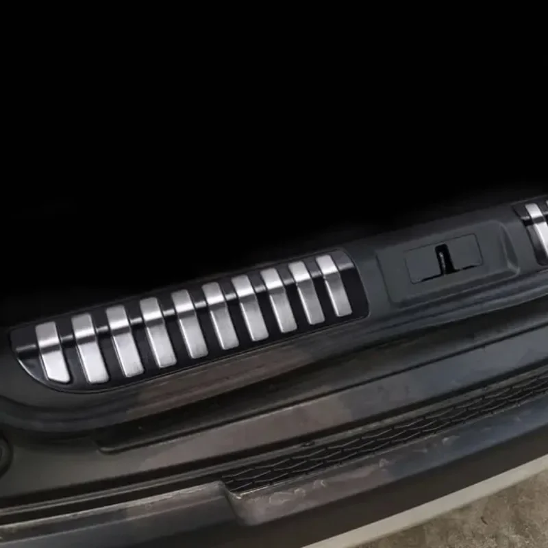 For Land Rover Range Rover Sport 2014-2021 Stainless Steel Black Car Rear Bumper Scuff Sill Plate Trim Interior Car Accessories
For Land Rover Range Rover Sport 2014-2021 Stainless Steel Black Car Rear Bumper Scuff Sill Plate Trim Interior Car Accessories