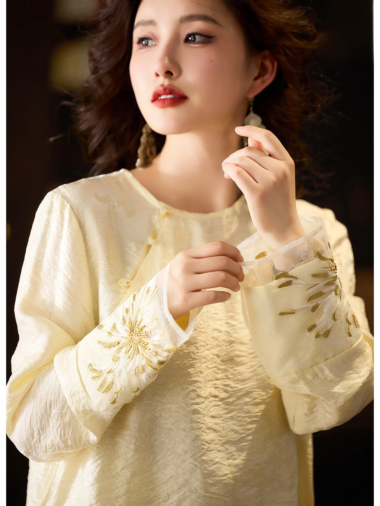 Ele Embroidered Floral irt Women's Spring 2026 New Sle Street Faion Long Sve round Ne Button up Casual irt
Ele Embroidered Floral irt Women's Spring 2026 New Sle Street Faion Long Sve round Ne Button up Casual irt