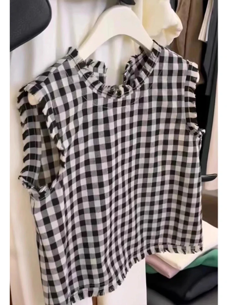 Summer Chic Retro Cotton Linen Shirt Women's Short Sleeve Vest Casual Style Checkered Pattern round Neck Top Trendy Fashion
Summer Chic Retro Cotton Linen Shirt Women's Short Sleeve Vest Casual Style Checkered Pattern round Neck Top Trendy Fashion
