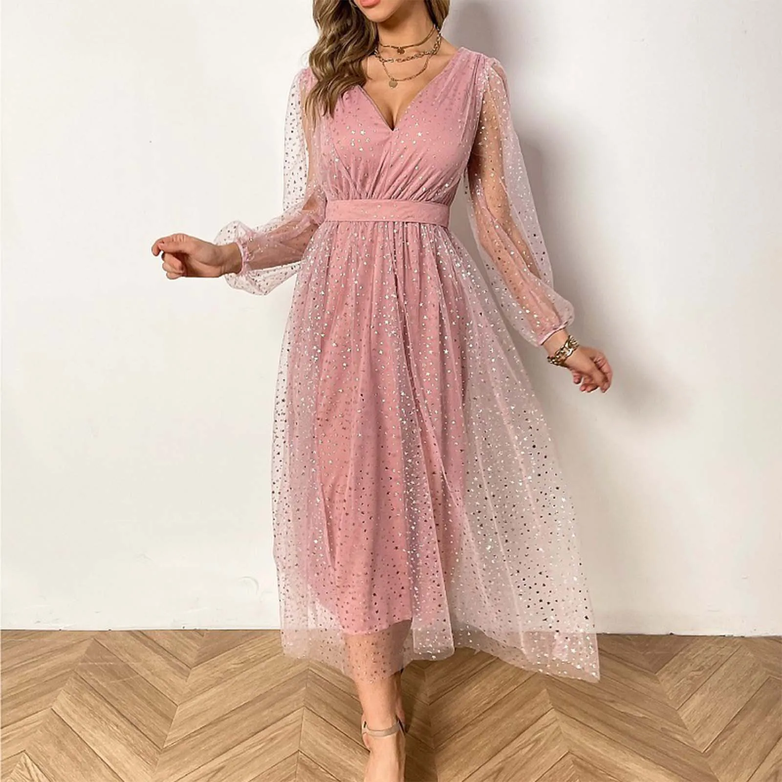 Women's Shiny Evening Dress Mesh Tulle V Neck Backless Puff Sleeve Chic Elegant Ladies Dress Luxury Evening Party Long Dress
Women's Shiny Evening Dress Mesh Tulle V Neck Backless Puff Sleeve Chic Elegant Ladies Dress Luxury Evening Party Long Dress
