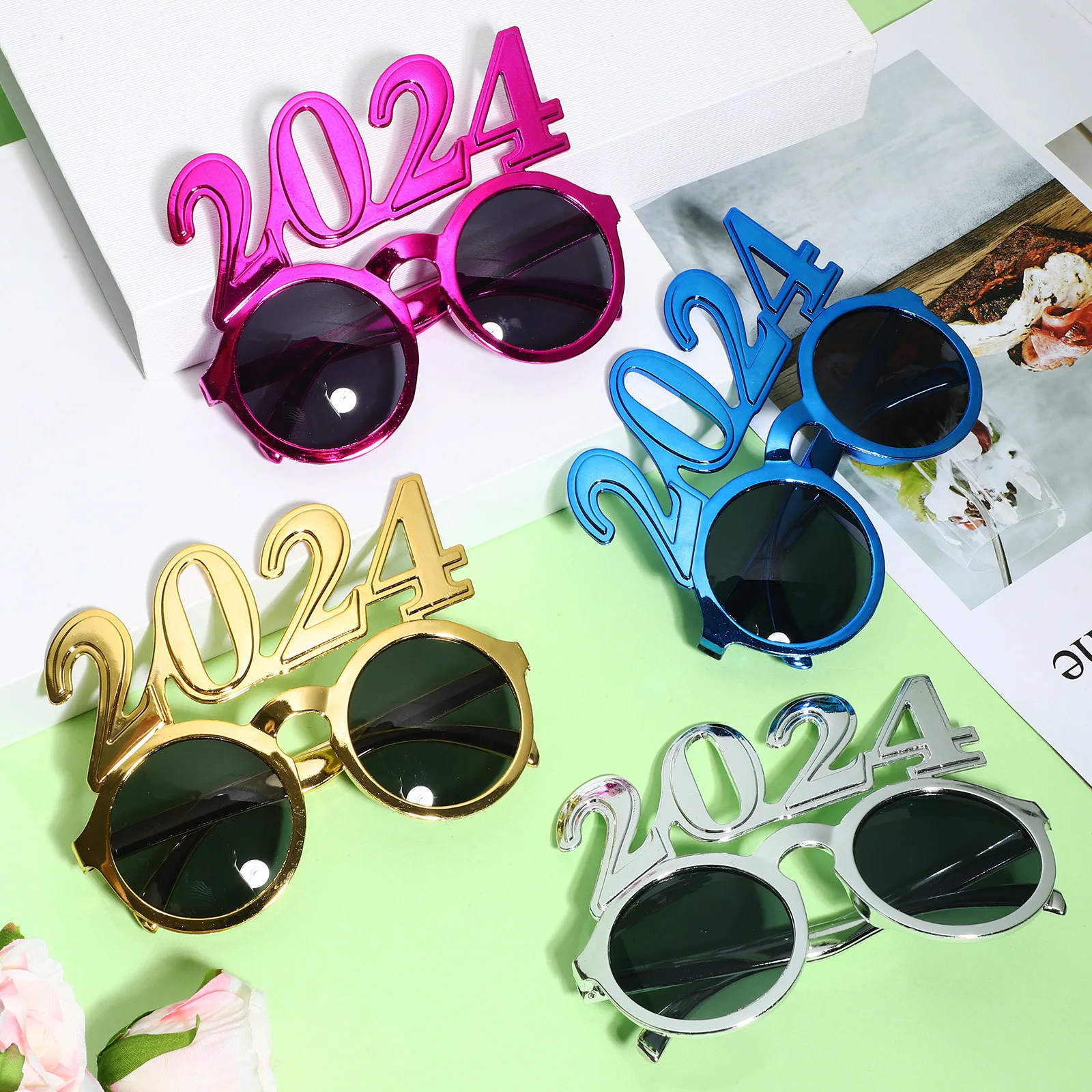 4 шт., новогодние очки 2024, разноцветные забавные вечерние очки, реквизит для фотосессии, праздничные принадлежности, новогодние очки 
4 шт., новогодние очки 2024, разноцветные забавные вечерние очки, реквизит для фотосессии, праздничные принадлежности, новогодние очки