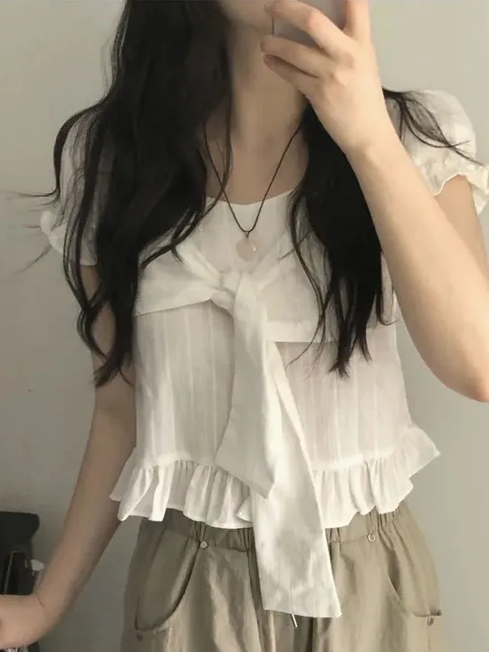 Cute Bow Knot ort irt Women's Korean Sle Sweet Tie Lovely Lace Bubble Sve Loose Fit Summer irt
Cute Bow Knot ort irt Women's Korean Sle Sweet Tie Lovely Lace Bubble Sve Loose Fit Summer irt