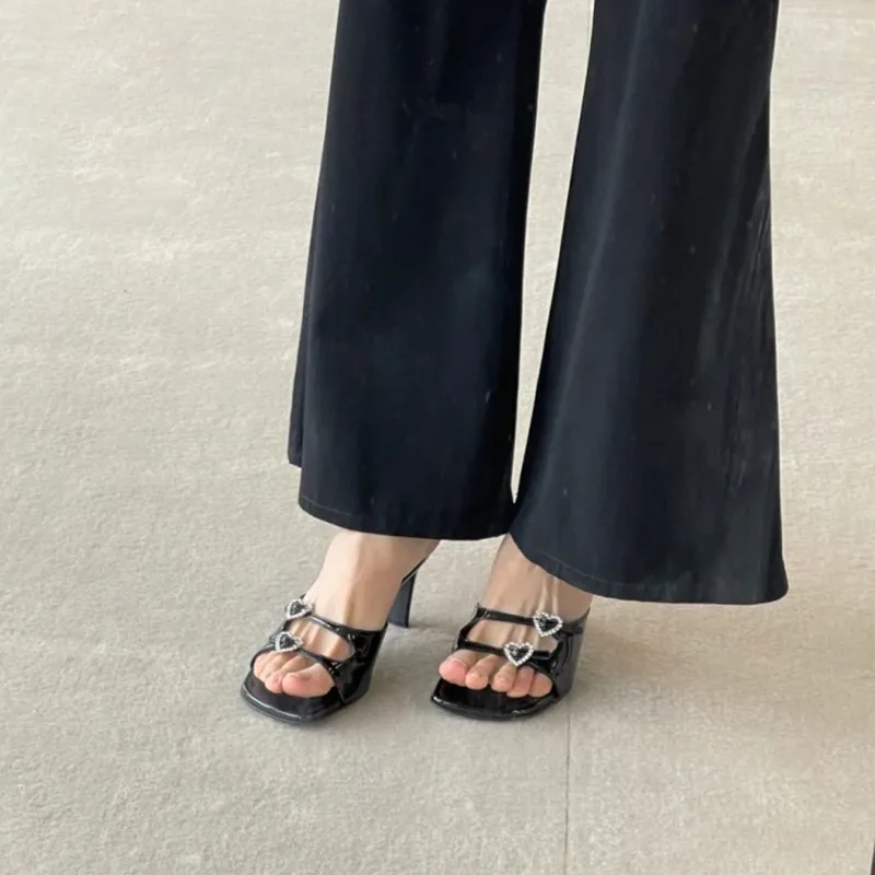 2025 Love Square Toe High-heeled Slippers, Female Fairy with Exposed Toes, High-heeled Shoes, Temperament, Coarse Heel Sandals
2025 Love Square Toe High-heeled Slippers, Female Fairy with Exposed Toes, High-heeled Shoes, Temperament, Coarse Heel Sandals