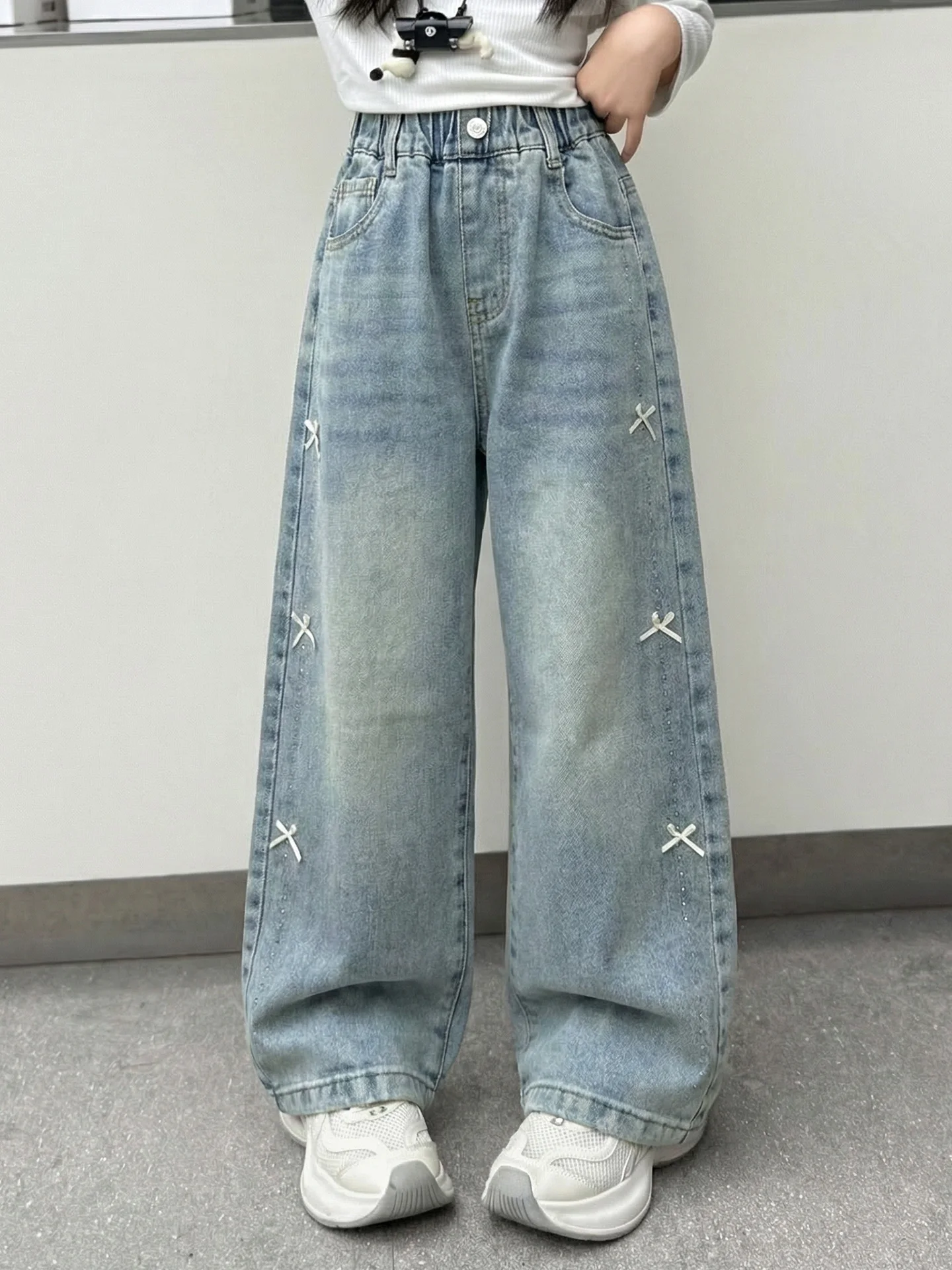 Spring Faion Knot Wide Leg Jeans for Girls Casual Sle l Waist Denim Fabric Suitable for Ages 7 And under
Spring Faion Knot Wide Leg Jeans for Girls Casual Sle l Waist Denim Fabric Suitable for Ages 7 And under