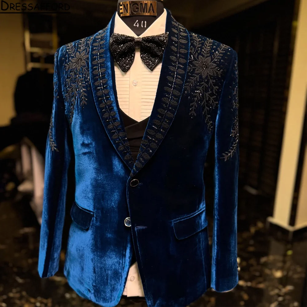 Роскошный мужской костюм с бриллиантами и бисером, комплект из 2 предметов, блейзер для выпускного вечера, индивидуальный приталенный костюм, Homme, шаль с лацканами, вечерние смокинги для жениха
Роскошный мужской костюм с бриллиантами и бисером, комплект из 2 предметов, блейзер для выпускного вечера, индивидуальный приталенный костюм, Homme, шаль с лацканами, вечерние смокинги для жениха