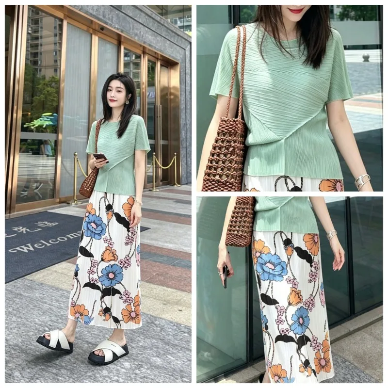 Miyake Pleated Skirt Set Plisse Women 2026 Printed Top and Skirt Two-Piece Set Summer Fashionable Age-Reducing Outfit Clothing
Miyake Pleated Skirt Set Plisse Women 2026 Printed Top and Skirt Two-Piece Set Summer Fashionable Age-Reducing Outfit Clothing