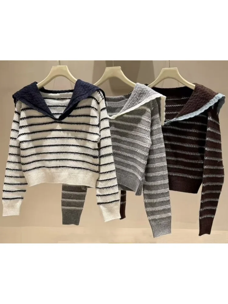 Elegant Navy Stripe Knit Sweater Pure LB Home Sweet Style Regular Fit Long Sleeve Breathable Skin-friendly Winter Fashion
Elegant Navy Stripe Knit Sweater Pure LB Home Sweet Style Regular Fit Long Sleeve Breathable Skin-friendly Winter Fashion