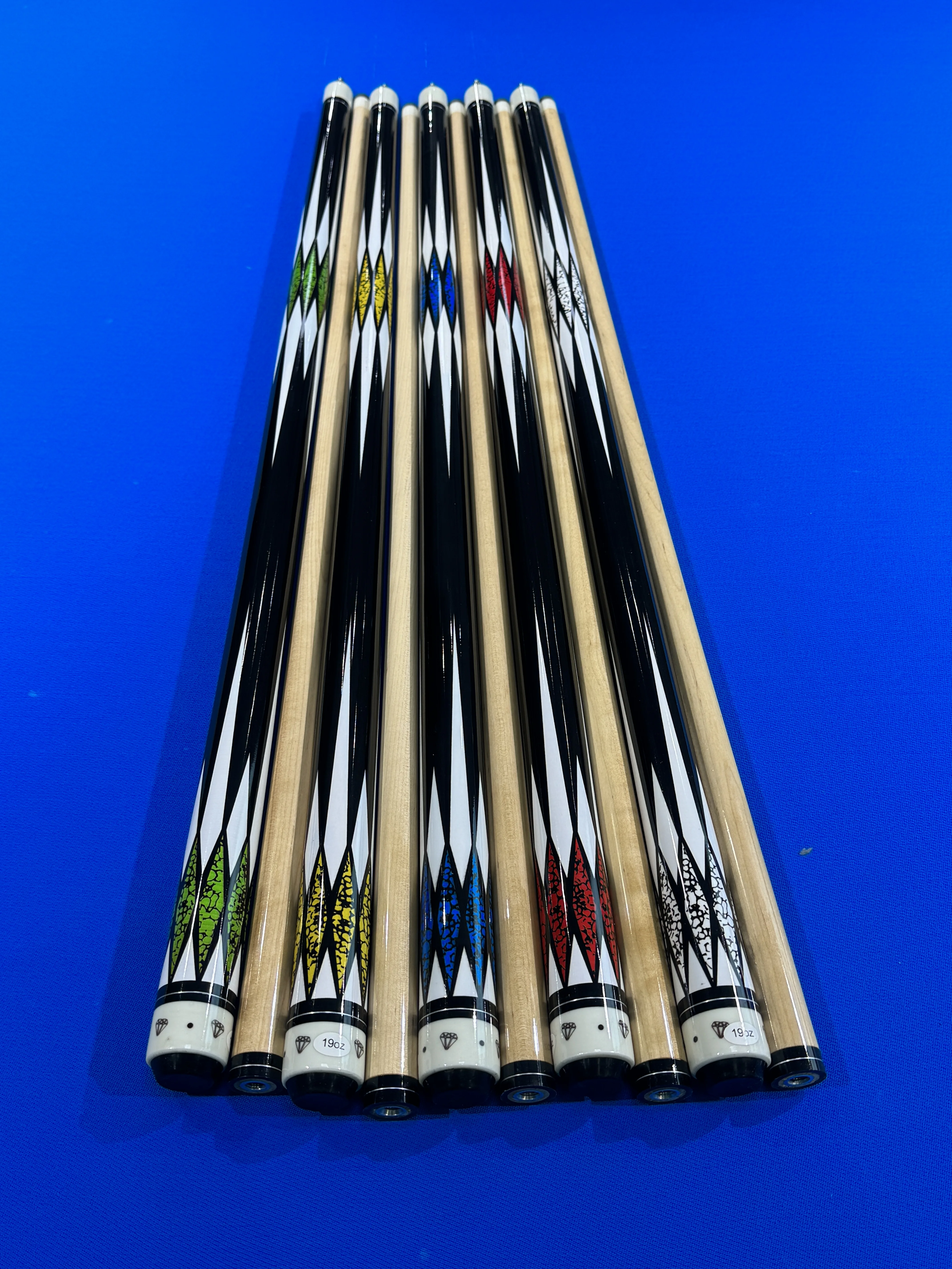 STLF2025 New Arrival Carbon Fiber Pool Cue Stick 57-Inch Length with 12mm 13mm Tip Stainless Steel Joint Tacos on Sale
STLF2025 New Arrival Carbon Fiber Pool Cue Stick 57-Inch Length with 12mm 13mm Tip Stainless Steel Joint Tacos on Sale