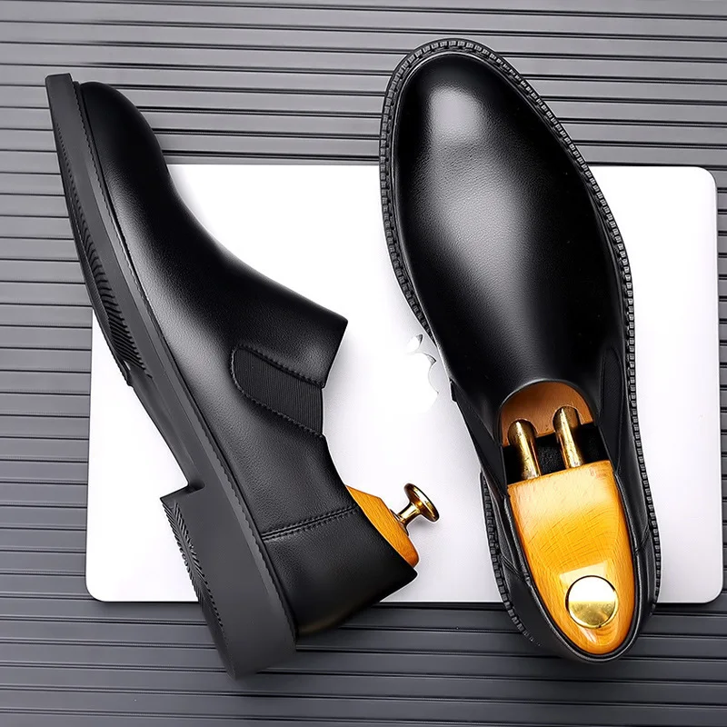 Spring and Autumn New 2026 Men's Round Head Business Leather Shoes with Slope Heel Comfortable Soft Bottom Driving Shoes
Spring and Autumn New 2026 Men's Round Head Business Leather Shoes with Slope Heel Comfortable Soft Bottom Driving Shoes