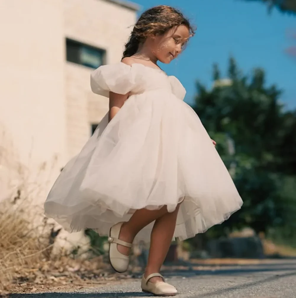 Princess Puff Sleeve A Line Formal Flower Girl Dress Knee Length Simple Summer Style Classic First Communion Dress Customized 
Princess Puff Sleeve A Line Formal Flower Girl Dress Knee Length Simple Summer Style Classic First Communion Dress Customized