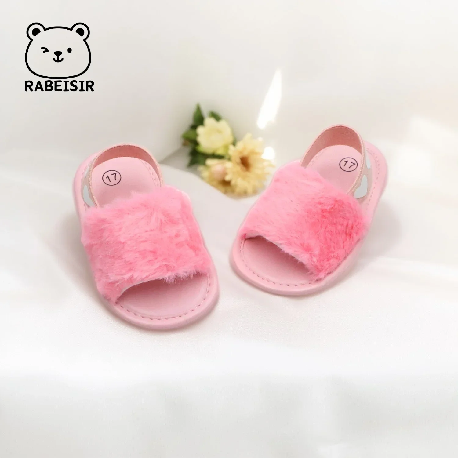 Детские тапочки для младенцев от 0 до 1 лет и половины, на мягкой подошве и удобными резинками, подходят для домашнего и домашнего ношения.
Детские тапочки для младенцев от 0 до 1 лет и половины, на мягкой подошве и удобными резинками, подходят для домашнего и домашнего ношения.