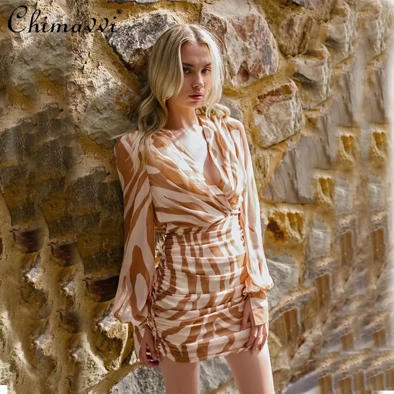 European and American New Sexy Deep V-neck Long-sleeved Ice Silk Striped Dopamine Hip Wrap Fashion Temperament Dress For Women
European and American New Sexy Deep V-neck Long-sleeved Ice Silk Striped Dopamine Hip Wrap Fashion Temperament Dress For Women