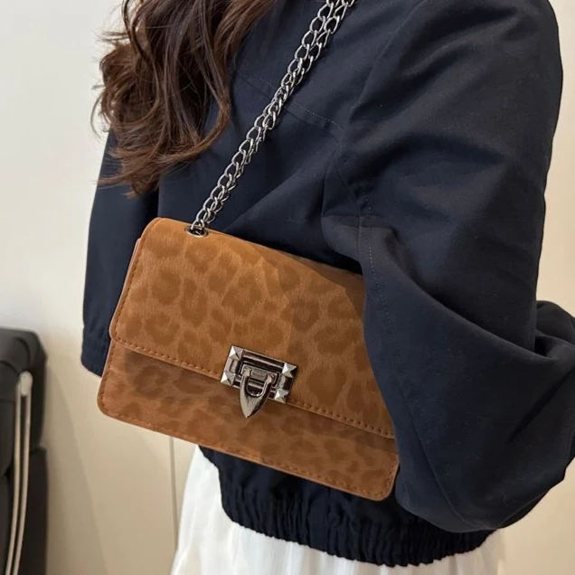 Leopard Print Cool Y2K Korean Style Large Capacity Underarm Bag Shoulder Bags Square Lipstick Wallet Storage Bag Women's Bags
Leopard Print Cool Y2K Korean Style Large Capacity Underarm Bag Shoulder Bags Square Lipstick Wallet Storage Bag Women's Bags