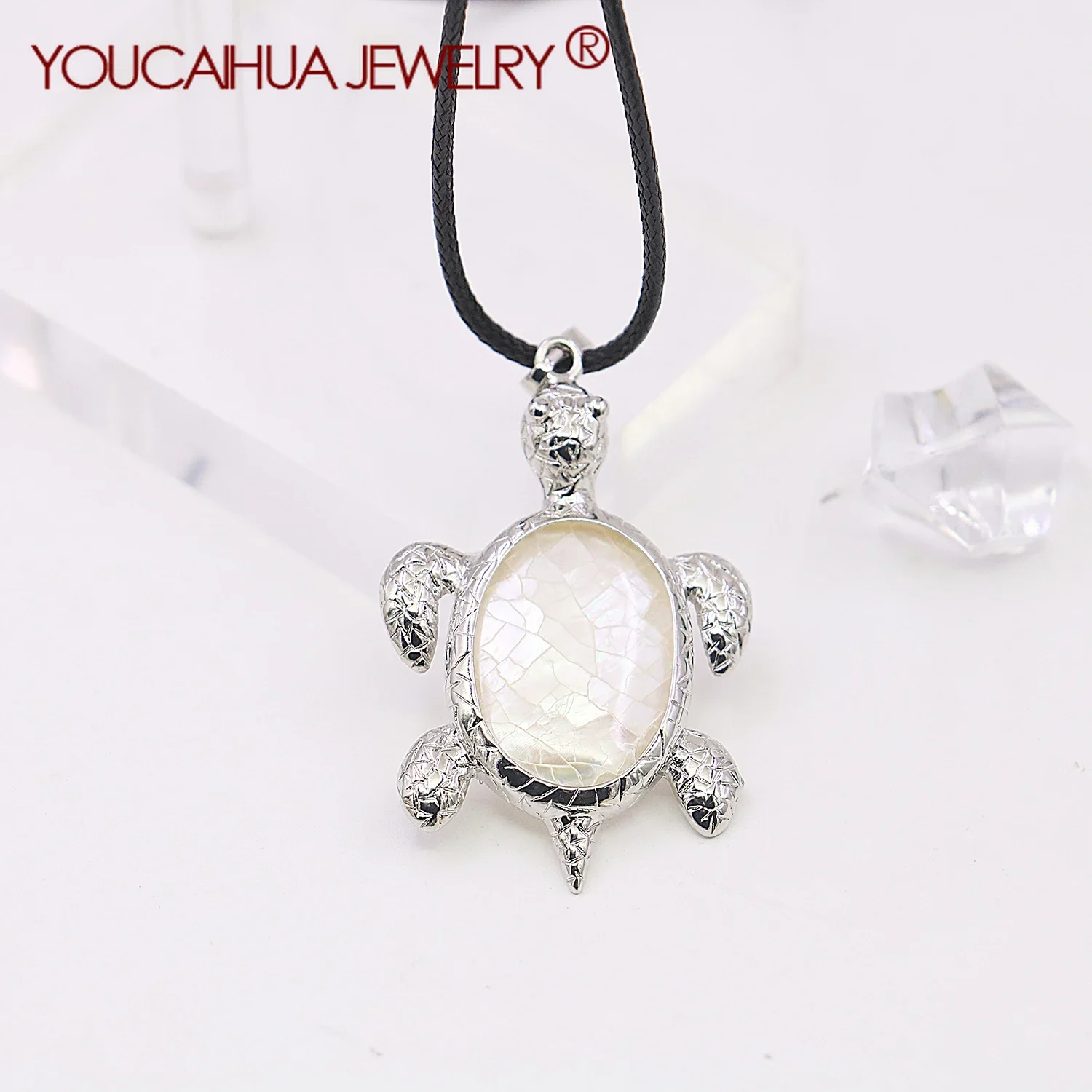 32x48mm Natural White Sea Shell Diy Necklace Pendant, Mini Alloy Turtle Shape Shell Jewelry Accessories,Party Banquet,Lucky Gift
32x48mm Natural White Sea Shell Diy Necklace Pendant, Mini Alloy Turtle Shape Shell Jewelry Accessories,Party Banquet,Lucky Gift