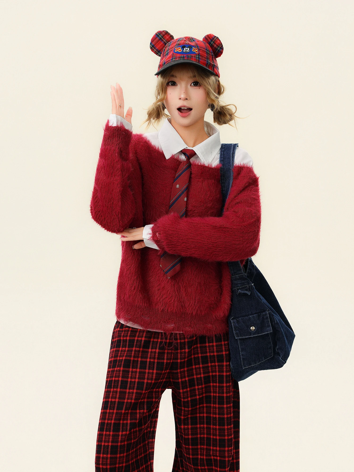 Женский вязаный свитер Lu Bilberry New Year Aosphere Plu: осенне-зимний дизайн, вязаный топ с завязками, мягкий полиэстер, повседневный стиль
Женский вязаный свитер Lu Bilberry New Year Aosphere Plu: осенне-зимний дизайн, вязаный топ с завязками, мягкий полиэстер, повседневный стиль