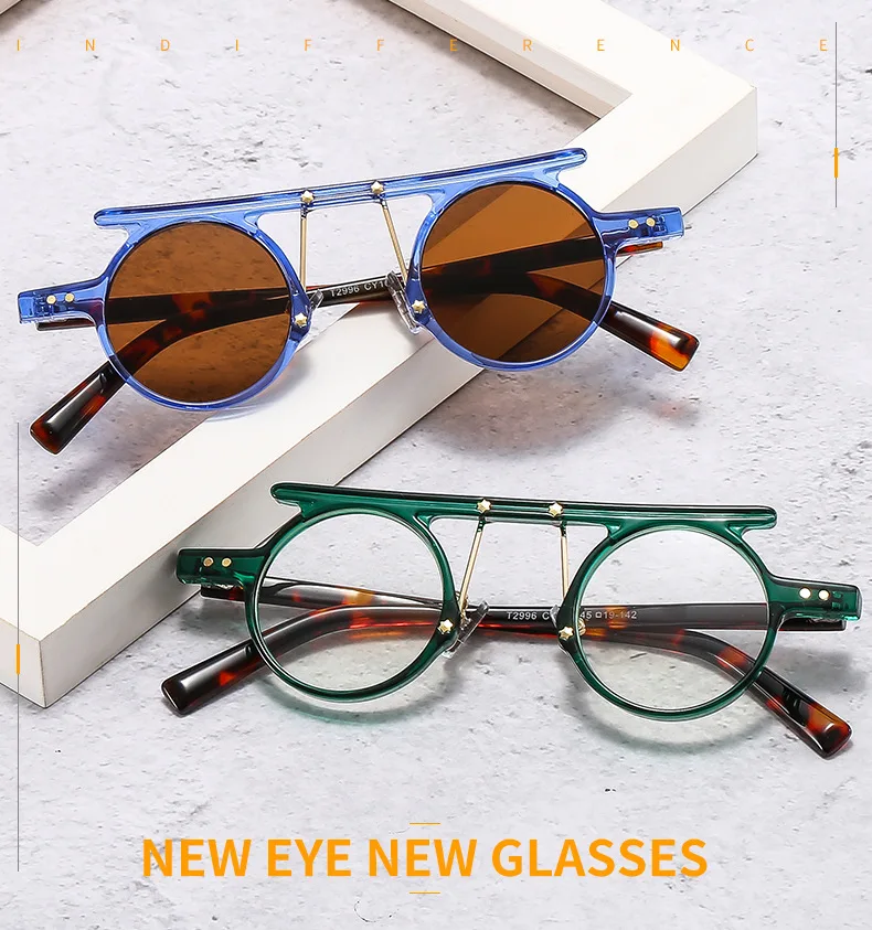 Sunglasses Men Sunglasses for Women Vintage Hip-hop Punk Style Sunglasses, Suitable for Mountaineering, Tourism, and Beach Use
Sunglasses Men Sunglasses for Women Vintage Hip-hop Punk Style Sunglasses, Suitable for Mountaineering, Tourism, and Beach Use