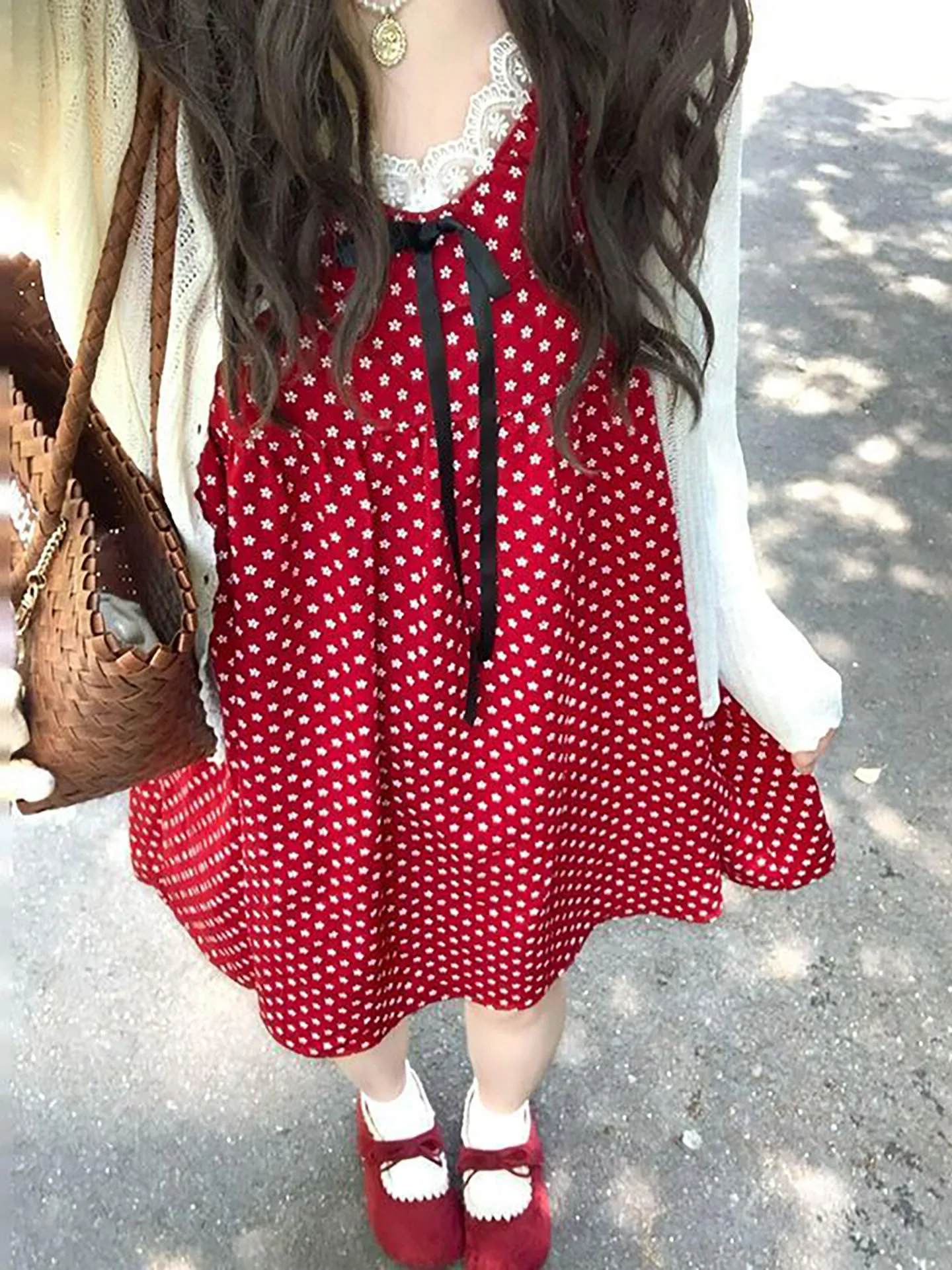 Summer Red Lace Halter Neck Floral Print Dress A-Line Silhouette High Waist Casual Sweet Style Lightweight Non-Sleeved Dress
Summer Red Lace Halter Neck Floral Print Dress A-Line Silhouette High Waist Casual Sweet Style Lightweight Non-Sleeved Dress