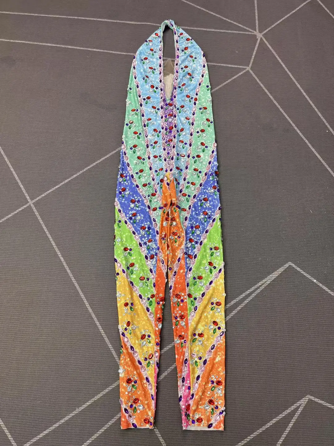 Caiguangku Y2k цветной висячий комбинезон на шее, сексуальный костюм для праздника бара, сценического костюма, рождественское, новогоднее праздничное платье
Caiguangku Y2k цветной висячий комбинезон на шее, сексуальный костюм для праздника бара, сценического костюма, рождественское, новогоднее праздничное платье