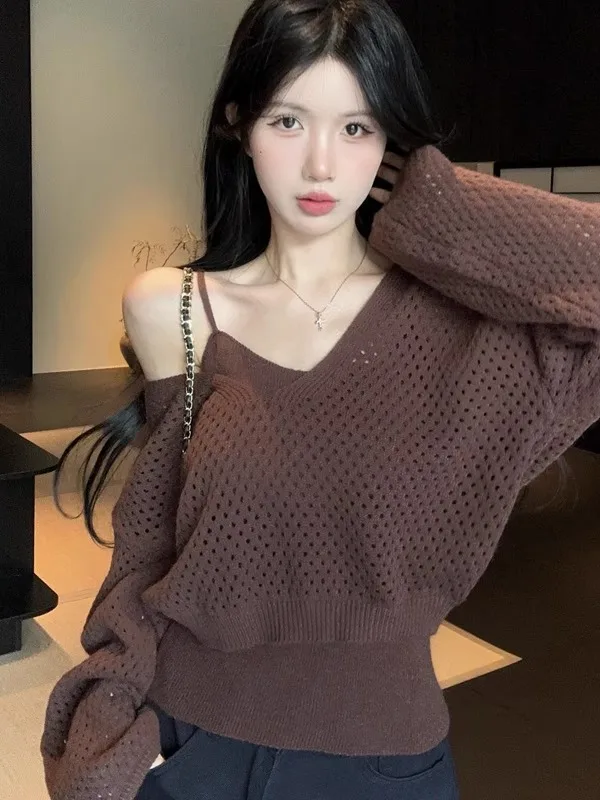 Cafe Brown Lace Knitted Hollow out Sweater Early Autumn New Style Beautiful Top Strap Fashionable Two Piece Set Ladieswear
Cafe Brown Lace Knitted Hollow out Sweater Early Autumn New Style Beautiful Top Strap Fashionable Two Piece Set Ladieswear