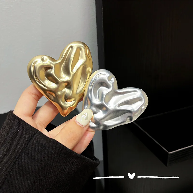 Electroplated Metallic Pleated Heart-shaped Premium Phone Airbag Stand Retractable Function for Iphone 17 Griptok Bracket Holder
Electroplated Metallic Pleated Heart-shaped Premium Phone Airbag Stand Retractable Function for Iphone 17 Griptok Bracket Holder