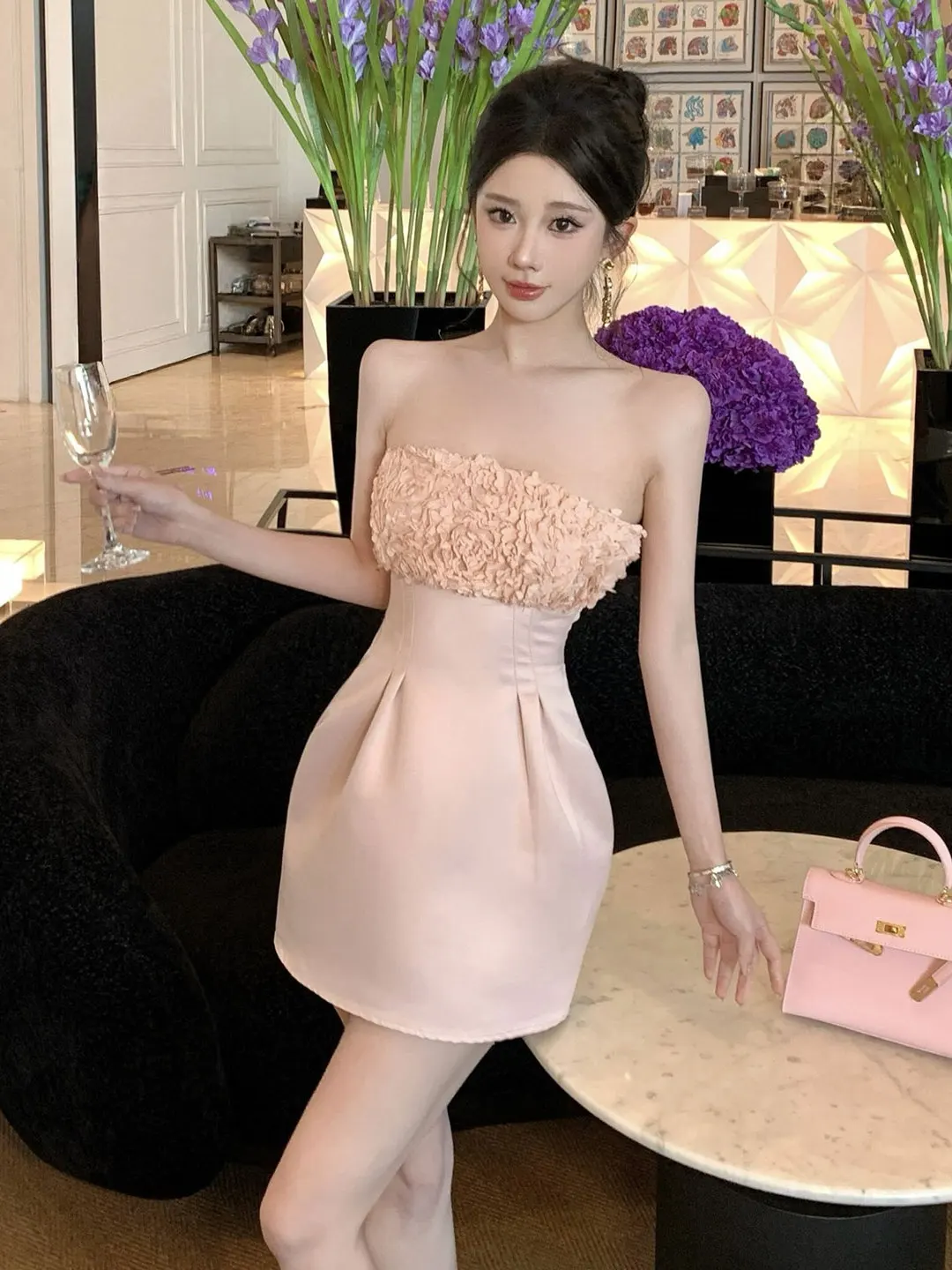 Summer Fashion Gentle Wind One Shoulder Bodycon Short Skirt Dress Cotton Print Waist Cinched Midi Dress for Women Girls
Summer Fashion Gentle Wind One Shoulder Bodycon Short Skirt Dress Cotton Print Waist Cinched Midi Dress for Women Girls