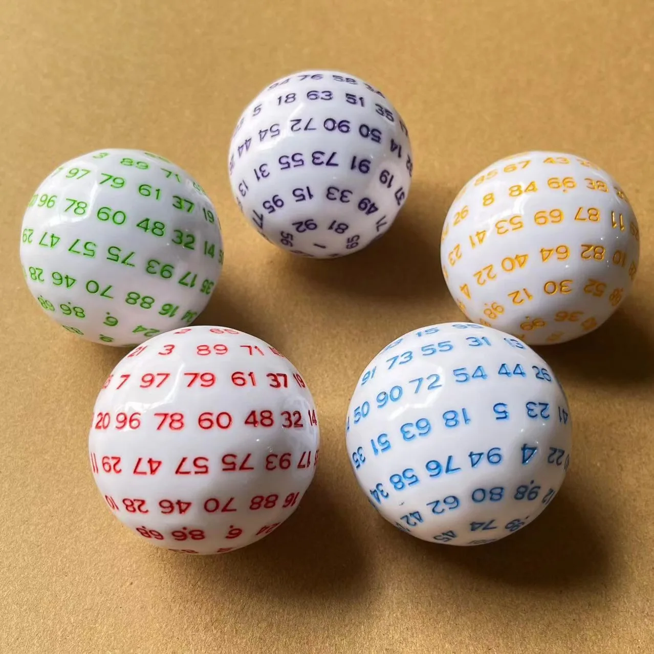 Настольный настольный игровой набор D100, 100 град., аксессуары для игр, 1-100 град.
Настольный настольный игровой набор D100, 100 град., аксессуары для игр, 1-100 град.