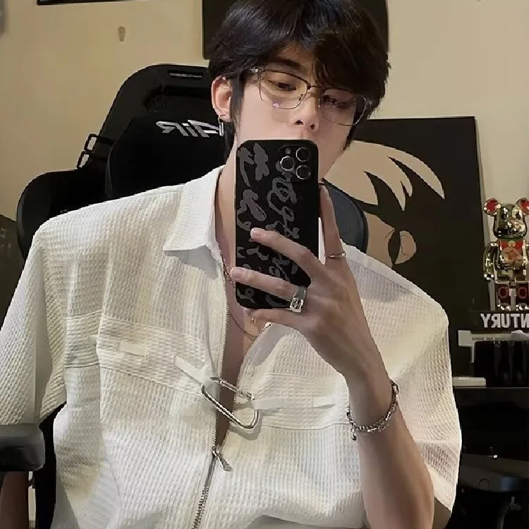 Летняя мужская рубашка в американском стиле, тонкая, больших размеров (до 250 фунтов), повседневная, свободного кроя, из полиэфирного волокна, с рукавом до локтя
Летняя мужская рубашка в американском стиле, тонкая, больших размеров (до 250 фунтов), повседневная, свободного кроя, из полиэфирного волокна, с рукавом до локтя