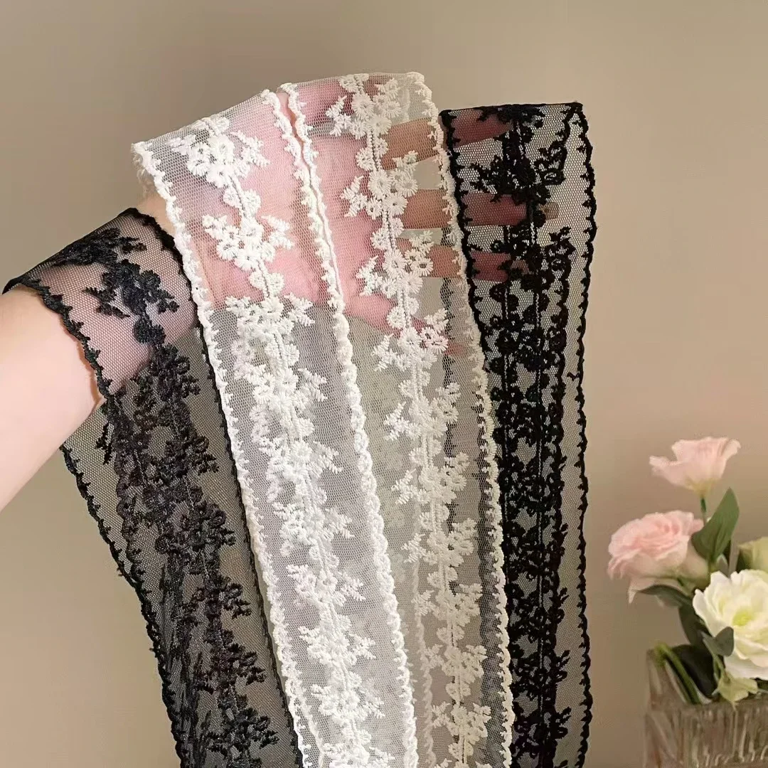 White Flower Lace Decorative Necklace Lace Long Ribbon Scarf Neckerchief Head Wrap Scarves Floral Embroidery Hair Scarf Soft
White Flower Lace Decorative Necklace Lace Long Ribbon Scarf Neckerchief Head Wrap Scarves Floral Embroidery Hair Scarf Soft