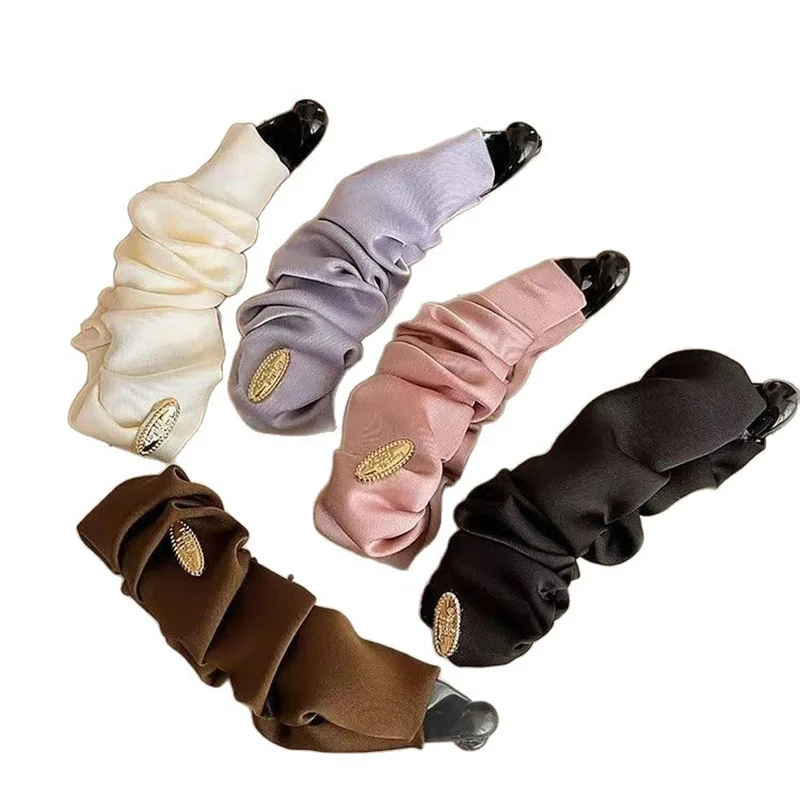 Атласная плиссированная заколка для волос в корейском стиле, однотонная тканевая заколка для волос, универсальная заколка-банан для женщин, аксессуар для волос
Атласная плиссированная заколка для волос в корейском стиле, однотонная тканевая заколка для волос, универсальная заколка-банан для женщин, аксессуар для волос