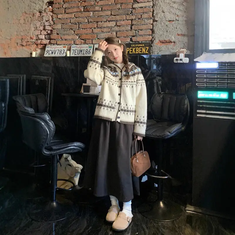 Women's Sweater Knitted Cardigan Fair Isle Jacquard Pullover Knitwear Girl's Round Neck Hood Autumn Winter Preppy Style Top Coat
Women's Sweater Knitted Cardigan Fair Isle Jacquard Pullover Knitwear Girl's Round Neck Hood Autumn Winter Preppy Style Top Coat