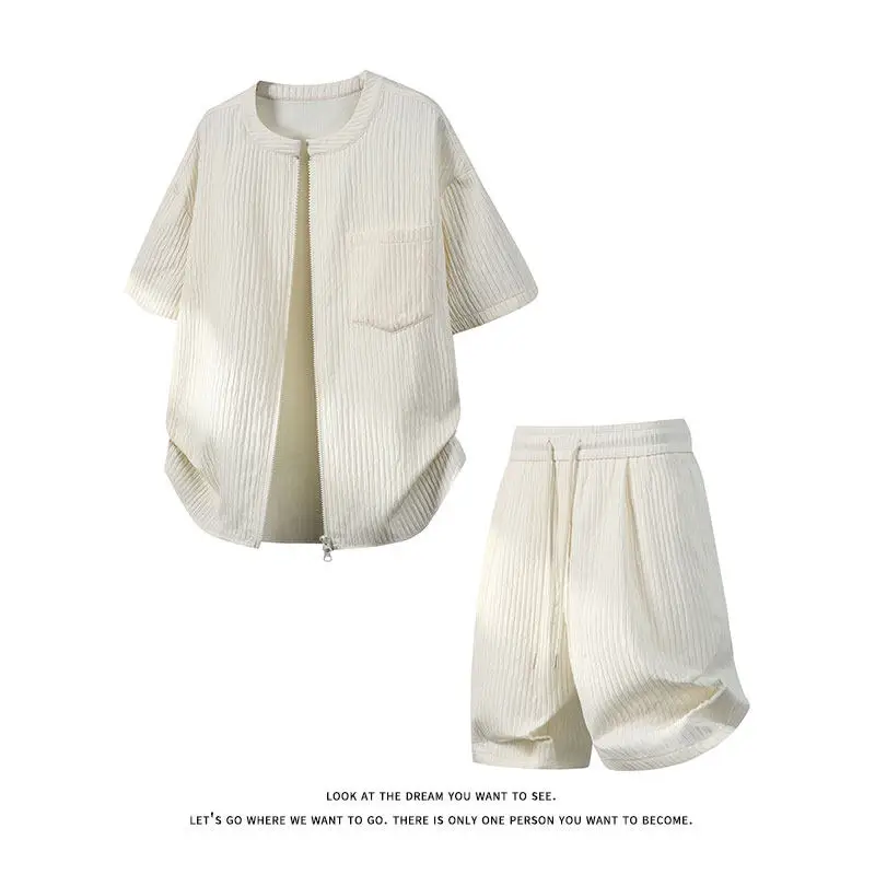 2026 Summer New Men's Round Neck Zipper Short Sleeve T-shirt and Shorts Set Loose Sports and Leisure Two Piece Set
2026 Summer New Men's Round Neck Zipper Short Sleeve T-shirt and Shorts Set Loose Sports and Leisure Two Piece Set