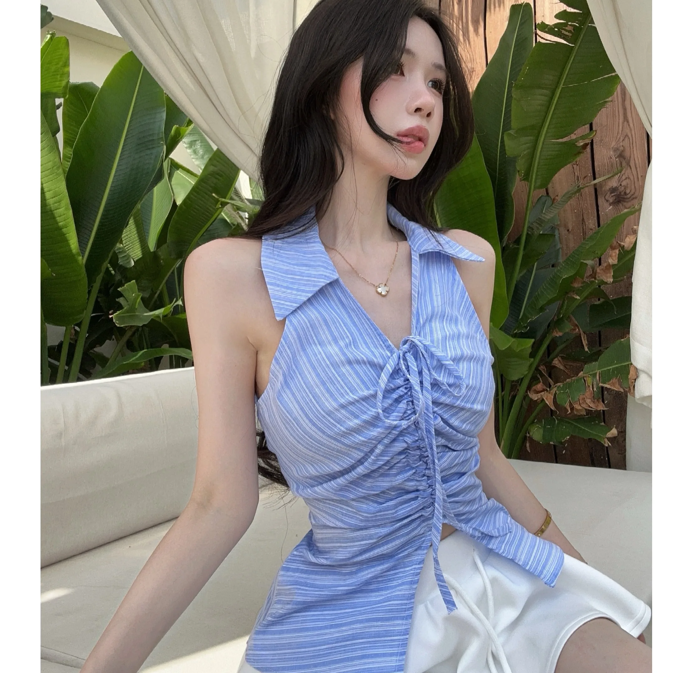 Fashionable Korean Style Sleeveless V-Neck Pleated Belted Women's Shirt Summer 2026 New Arrival Elegant Simple Design Pure De...
Fashionable Korean Style Sleeveless V-Neck Pleated Belted Women's Shirt Summer 2026 New Arrival Elegant Simple Design Pure De...