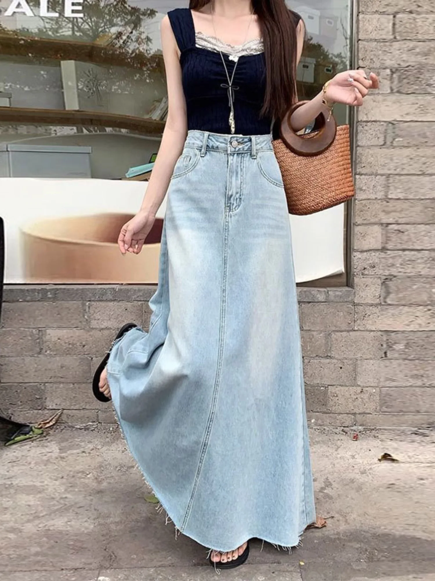 Women High Waist Denim Maxi Skirt Light Blue Wash Distressed Vintage A-Line Long Jean Skirt Frayed Hem Pocketed
Women High Waist Denim Maxi Skirt Light Blue Wash Distressed Vintage A-Line Long Jean Skirt Frayed Hem Pocketed