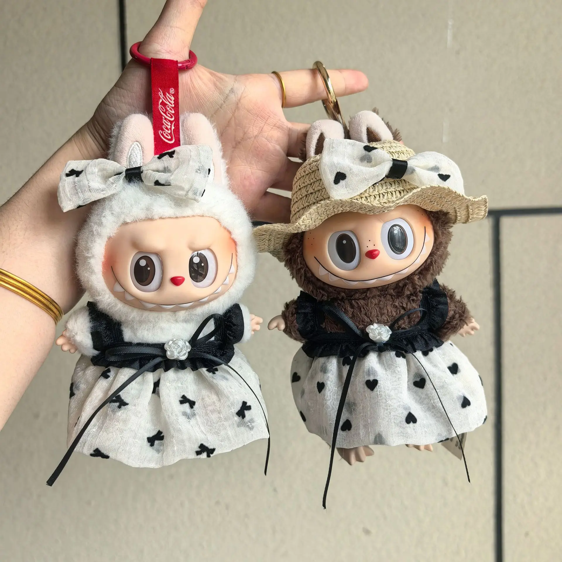 Clothes For Labubu Camellia Overall Skirt 1st 2nd 3rd Gen 17cm Labubu Sitting Party Outfit Accessories
Clothes For Labubu Camellia Overall Skirt 1st 2nd 3rd Gen 17cm Labubu Sitting Party Outfit Accessories