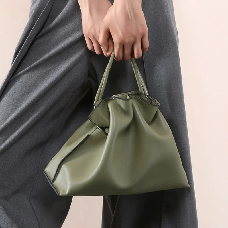 Female Genuine Leather Fashionable Minimalist Women's Drawstring Lucky Single Shoulder Crossbody Bucket Bag Handbag Pleated Bag
Female Genuine Leather Fashionable Minimalist Women's Drawstring Lucky Single Shoulder Crossbody Bucket Bag Handbag Pleated Bag
