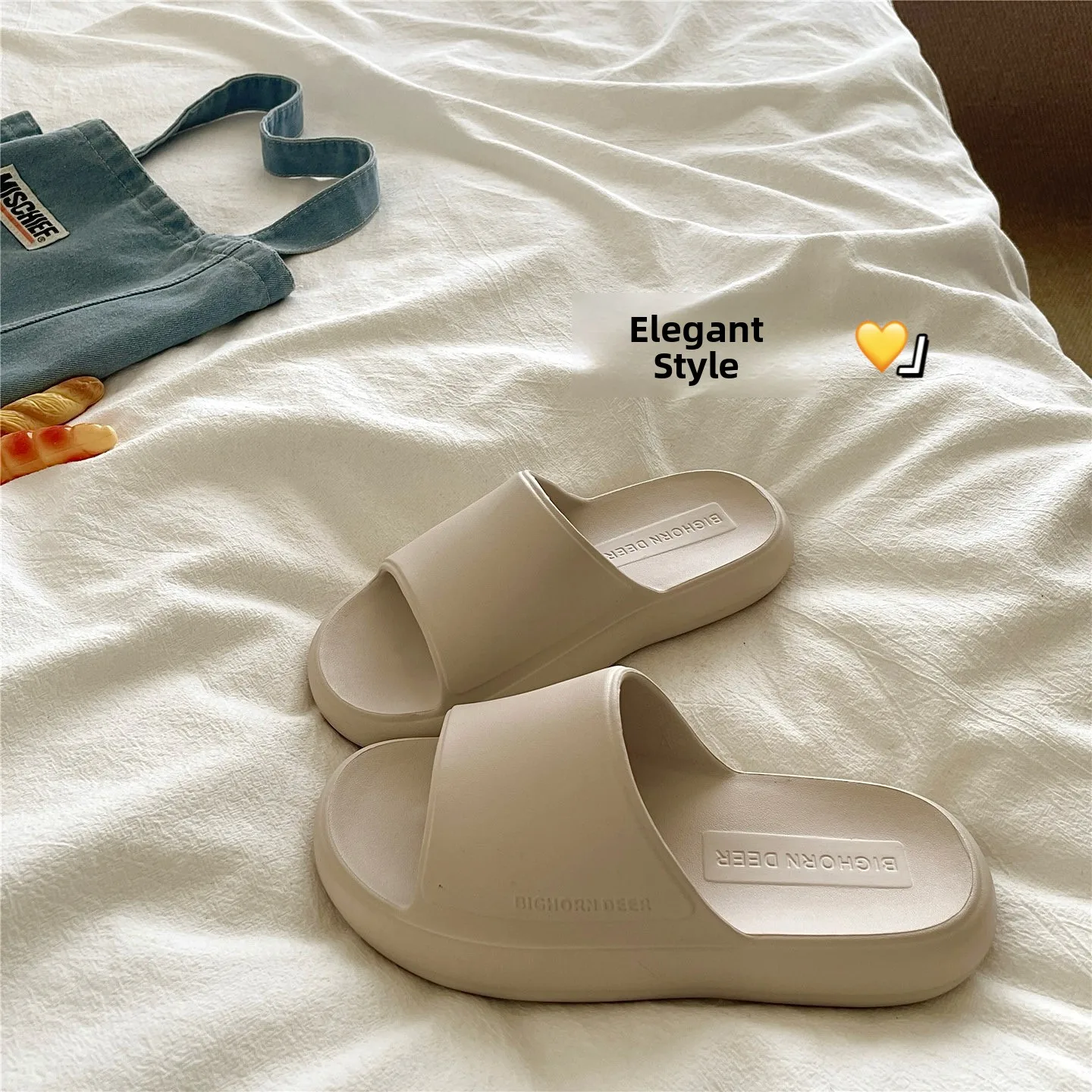Women's Thick Bottom Slip-On Summer Slippers Indoor Outdoor Wear Comfortable Pure Color Flat Sandals Breathable EVA Slippers
Women's Thick Bottom Slip-On Summer Slippers Indoor Outdoor Wear Comfortable Pure Color Flat Sandals Breathable EVA Slippers