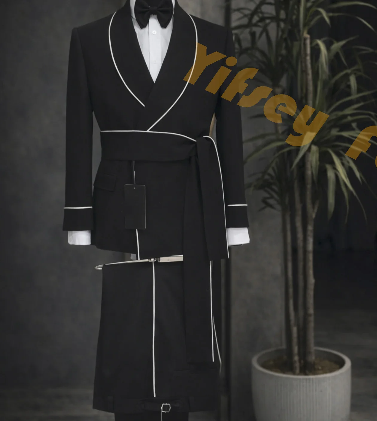 Black Jacket With Belt White Piping Around The Placket Tailored Blazer Trousers Men Suit Set Wedding Custom Male Coat Outfits
Black Jacket With Belt White Piping Around The Placket Tailored Blazer Trousers Men Suit Set Wedding Custom Male Coat Outfits