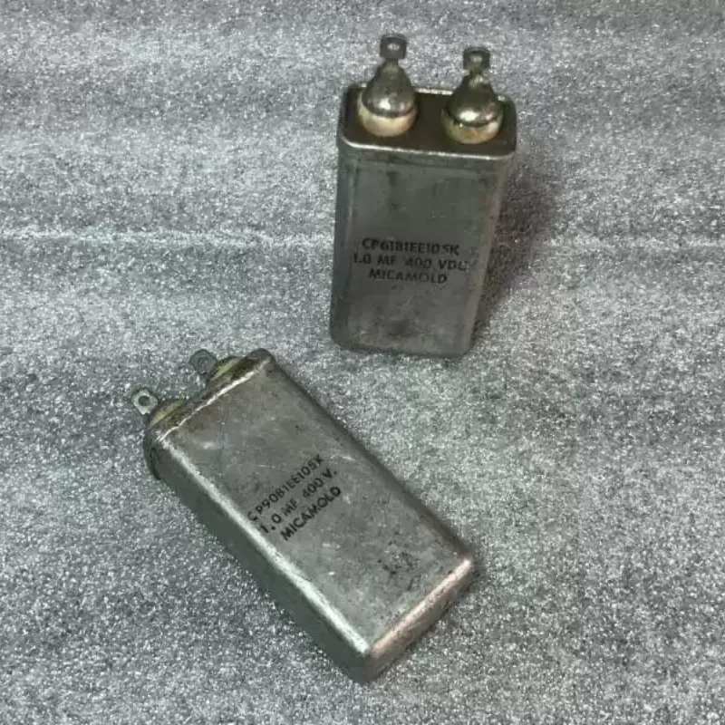 Антикварный американский SPRAGUE 2 мкФ 25 В переменного тока 60 В переменного тока 220 В переменного тока 100 В 200 В масляный конденсатор
Антикварный американский SPRAGUE 2 мкФ 25 В переменного тока 60 В переменного тока 220 В переменного тока 100 В 200 В масляный конденсатор