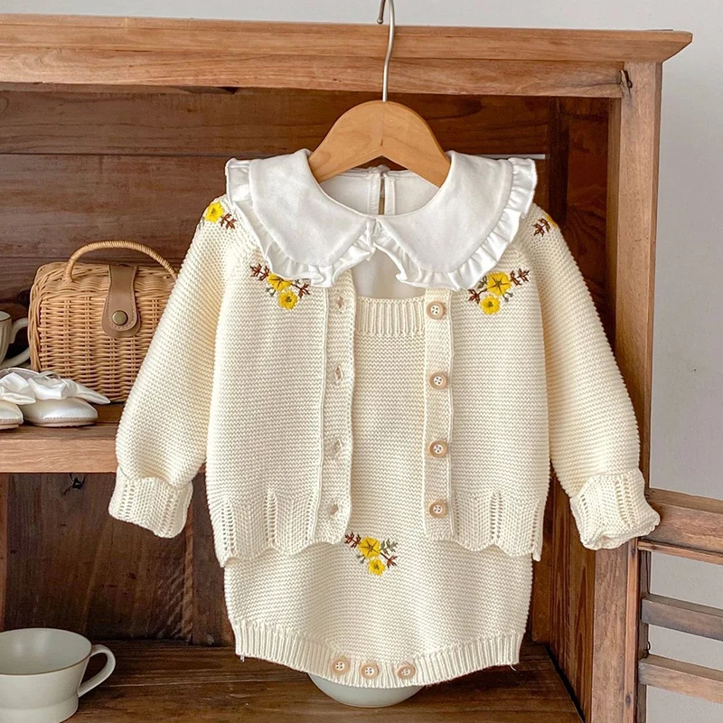 2024 New Autumn Infant Baby Girls Knitted Clothing Set Long Sleeved Embroidery Knitted Cardigan+Jumpsuit Children Clothes Suit
2024 New Autumn Infant Baby Girls Knitted Clothing Set Long Sleeved Embroidery Knitted Cardigan+Jumpsuit Children Clothes Suit