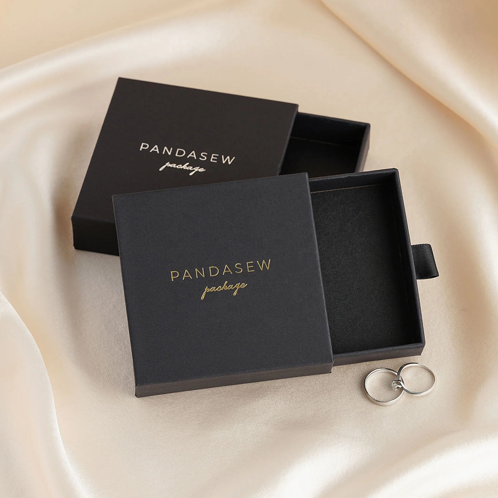 Custom Logo Printed Jewelry Packaging Box, Ring, Earrings, Bracelet, Wedding, Birthday Party, Shower, Engagement, 20Pcs
Custom Logo Printed Jewelry Packaging Box, Ring, Earrings, Bracelet, Wedding, Birthday Party, Shower, Engagement, 20Pcs