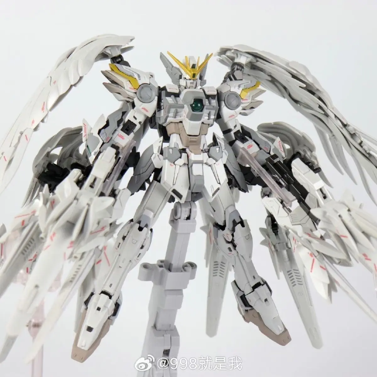 Daban 8827 Mg 1/100 Wing Snow White Prelude Assembly Model High Quality Collectible Robot Kits Kids Gift
Daban 8827 Mg 1/100 Wing Snow White Prelude Assembly Model High Quality Collectible Robot Kits Kids Gift