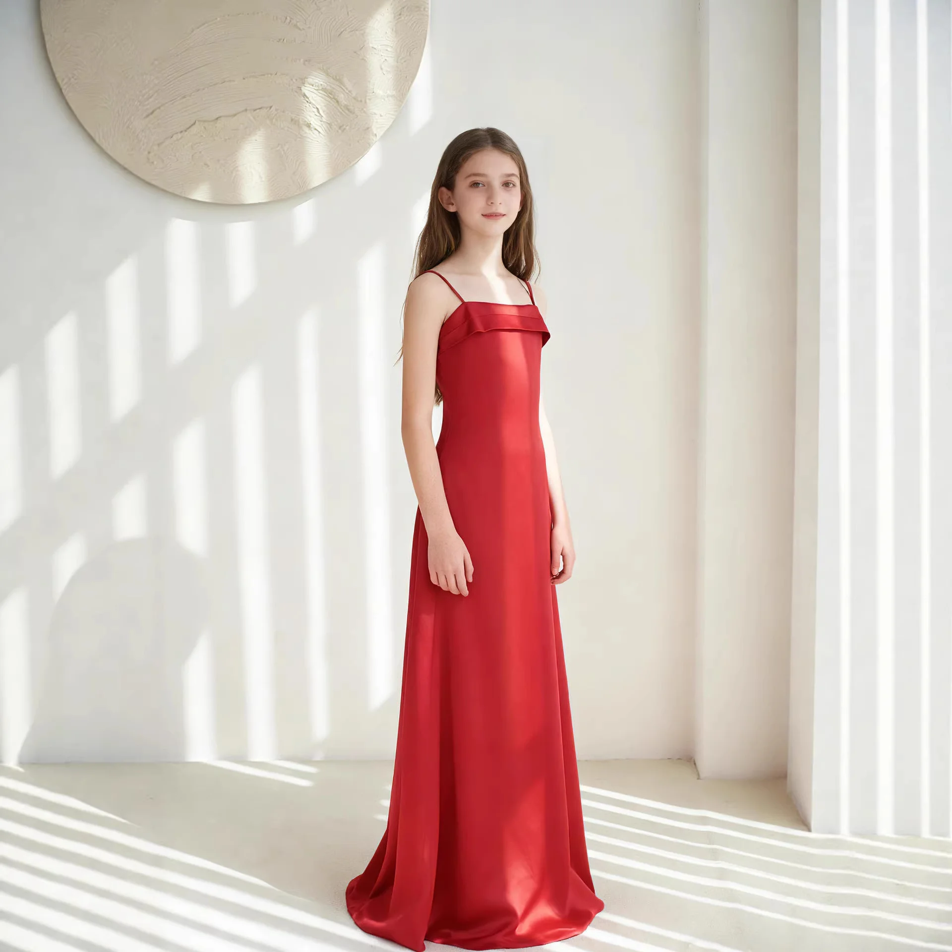 Suspender satin children's dress, summer new simple princess dress, square neck long dress girl's wedding host performance dress
Suspender satin children's dress, summer new simple princess dress, square neck long dress girl's wedding host performance dress