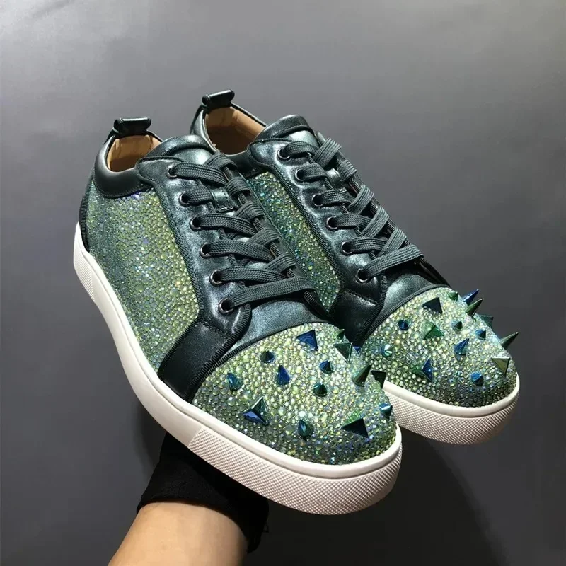 Luxury men's shoes, red bottom shoes leather rhinestones low-top rivets men's casual couple sneakers
Luxury men's shoes, red bottom shoes leather rhinestones low-top rivets men's casual couple sneakers