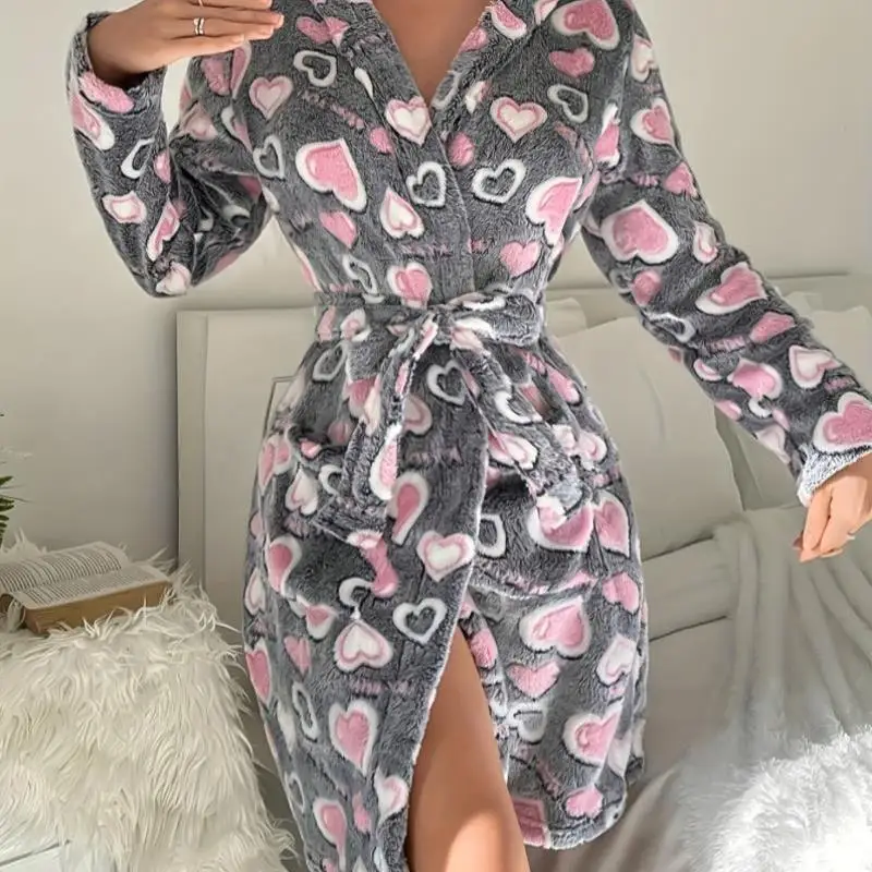 Осенне-зимний женский длинный халат из утолщенного шелкового материала с длинными рукавами, комфортный, с принтом
Осенне-зимний женский длинный халат из утолщенного шелкового материала с длинными рукавами, комфортный, с принтом