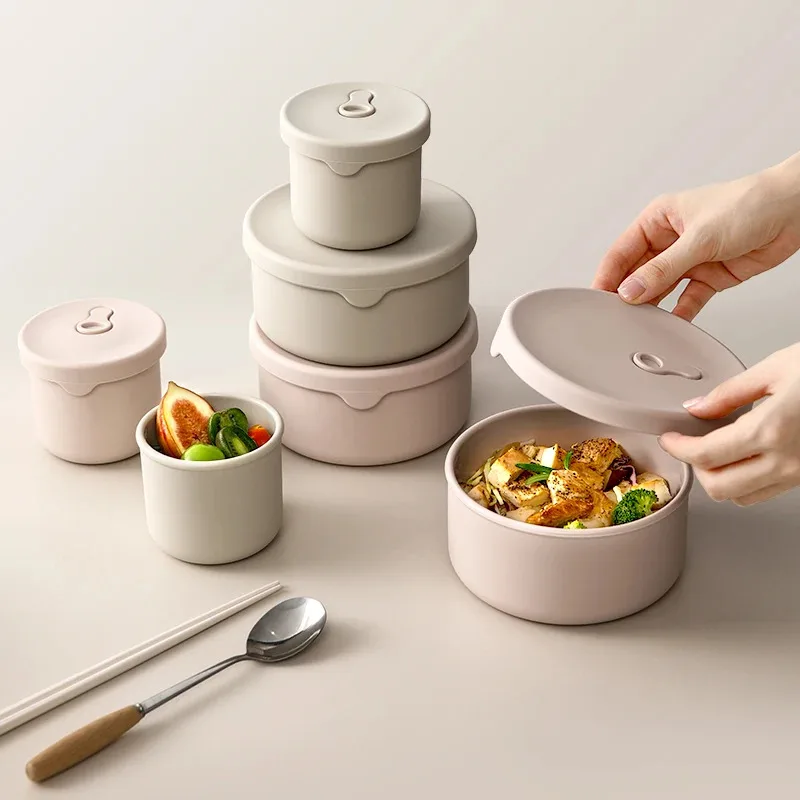 700ML 250ML Round Silicone Lunch Box Refrigerator Fresh-keeping Box Microwave Dishwasher Safe Food Storage Container with Lid
700ML 250ML Round Silicone Lunch Box Refrigerator Fresh-keeping Box Microwave Dishwasher Safe Food Storage Container with Lid