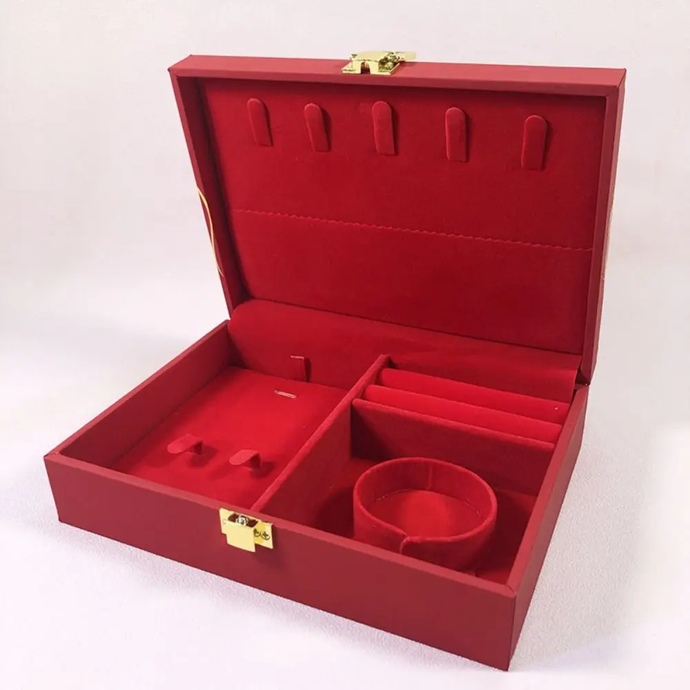 Золотой набор украшений «Дракон и Феникс»: шкатулка для хранения, красный винтажный футляр для браслетов и ожерелий, подарочный кейс с несколькими отделениями, многофункциональный.
Золотой набор украшений «Дракон и Феникс»: шкатулка для хранения, красный винтажный футляр для браслетов и ожерелий, подарочный кейс с несколькими отделениями, многофункциональный.