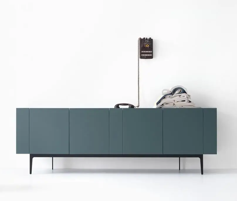 Light luxury TV cabinet modern simple Nordic Italian minimalist high-end living room coffee table combination
Light luxury TV cabinet modern simple Nordic Italian minimalist high-end living room coffee table combination