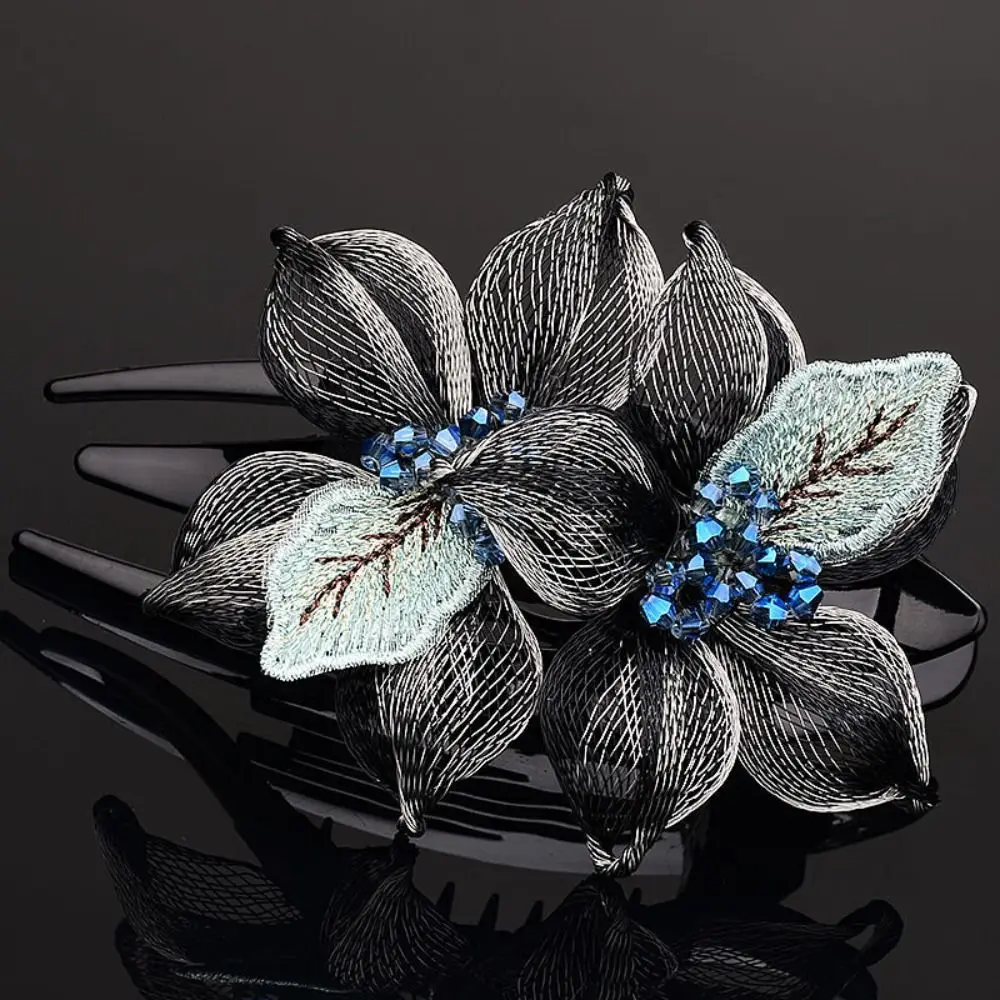 Retro Korean Style Women Hairpin Large Hair Clip Flower Hairclip Exquisite Headdress Crystal Headdress Girls
Retro Korean Style Women Hairpin Large Hair Clip Flower Hairclip Exquisite Headdress Crystal Headdress Girls