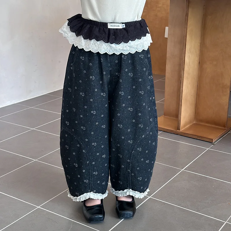 Girl Pants 2025 Autumn New Children's Clothing Korean Style Girl Baby Literature Lace Broken Flower Jeans Casual Simple
Girl Pants 2025 Autumn New Children's Clothing Korean Style Girl Baby Literature Lace Broken Flower Jeans Casual Simple